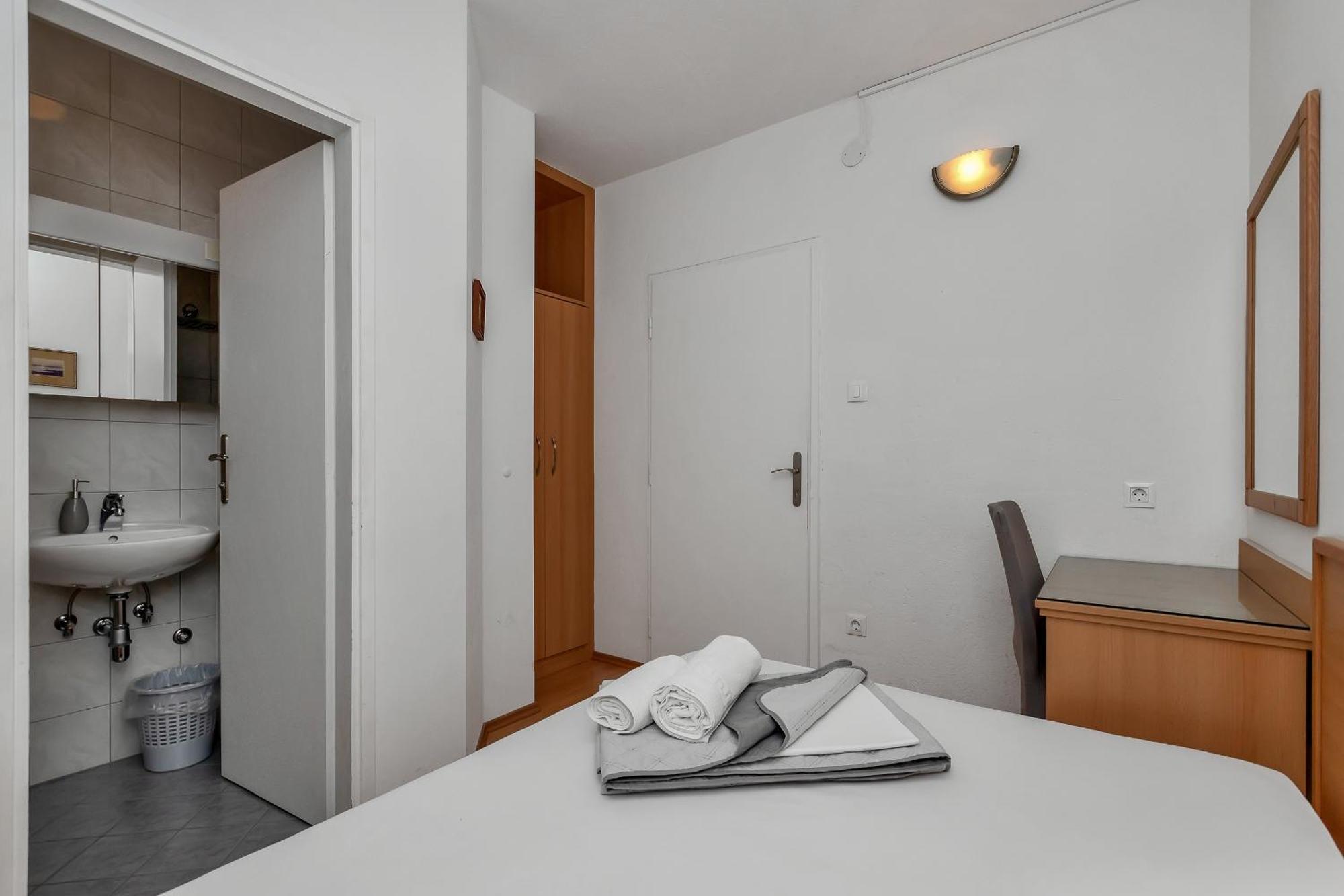 Apartments And Rooms By The Sea Baska Voda, Makarska - 2578 Zimmer foto